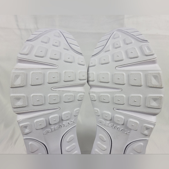 Nike Air Max 2090 Triple White Athletic Shoes Sneakers Mens Size 10.5 BV9977-100 - Picture 12 of 12